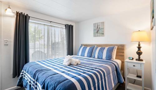 Family House, 1 Queen Bed