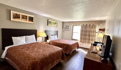Standard Room, 2 Queen Beds, Non Smoking