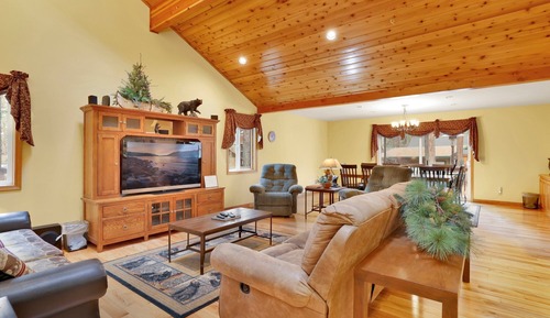 Cabin, Multiple Beds, Hot Tub, Mountain View (2246)