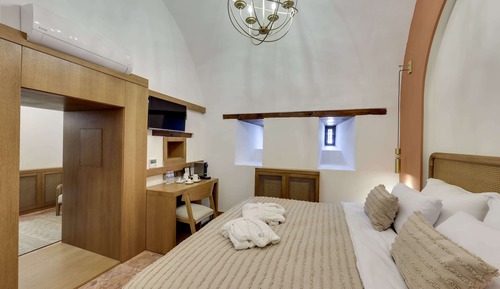 Junior Room