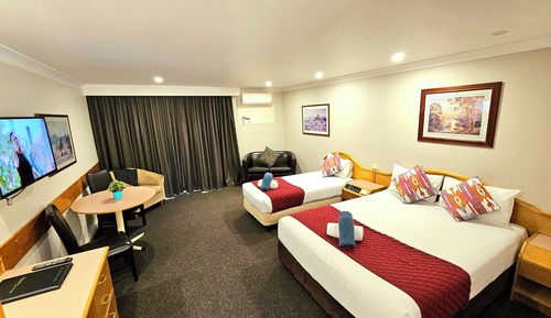Deluxe Triple Room