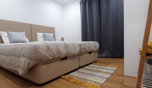 Classic Apartment, Mountain View