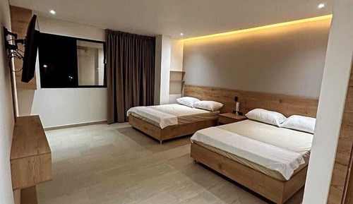Luxury Twin Room, City View