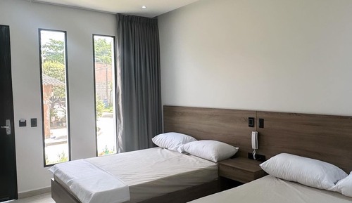 Deluxe Twin Room, City View