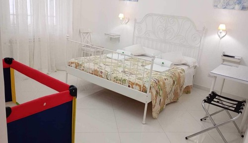Basic Double Room, Garden View