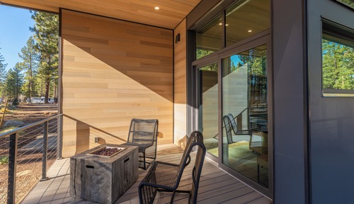 Adventure Cabin (Pet Friendly)