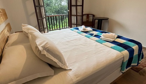 SUITE SUPERIOR COM SACADA E VISTA