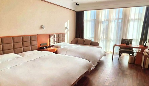 Family Room, Multiple Beds, Non Smoking (Cinema)