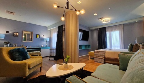 Superior Studio Suite Evita