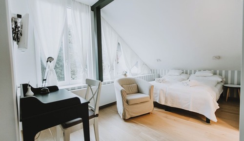 Standard Double Room, Garden View