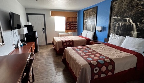 Basic Single Room, 2 Double Beds, Non Smoking