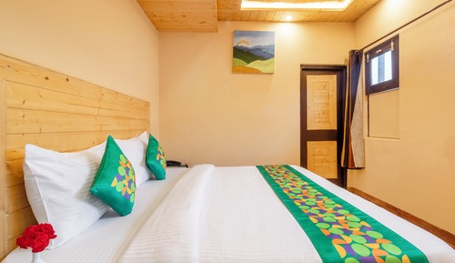Economy Room