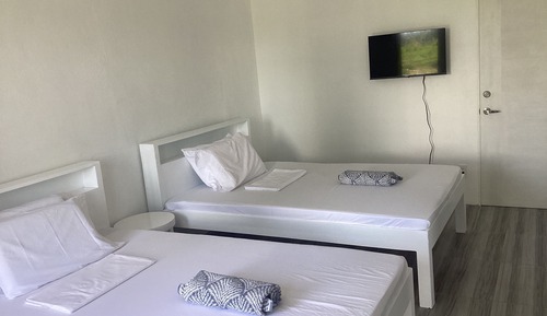 Deluxe Room, 1 Bedroom, Partial Ocean View