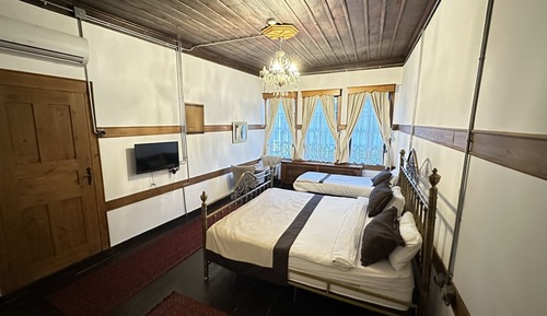 Classic Room