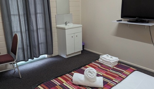 Economy Room