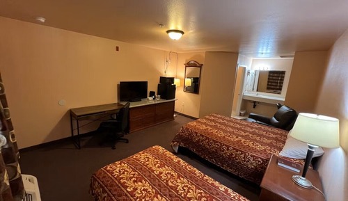 Studio Suite, Multiple Beds, Non Smoking, Mountain View