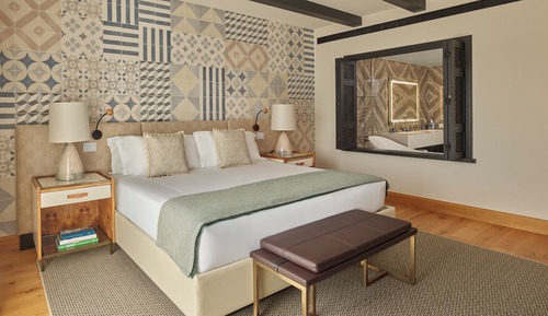Room, 1 King Bed, Jetted Tub (Residence)