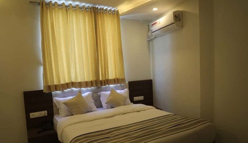 Deluxe Single Room
