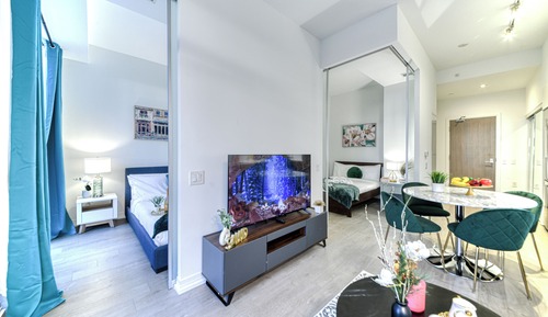 Panoramic Penthouse, 2 Bedrooms, Balcony, Lake View