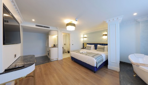 Executive Room, Bathtub, Sea View