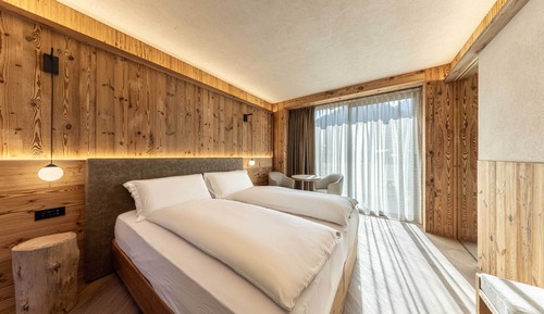 Deluxe Double or Twin Room, Balcony, Mountain View