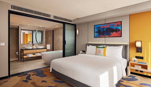 Luxury Suite, 1 King Bed