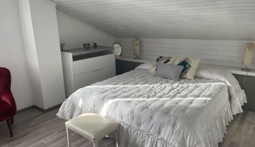 Classic Loft, 2 Bedrooms, Sea View