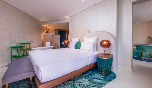 Junior Suite, 1 King Bed (Karura Forest View)