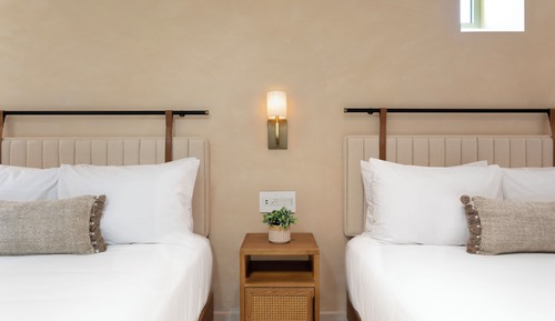 Deluxe Room, 2 Queen Beds (No Window)