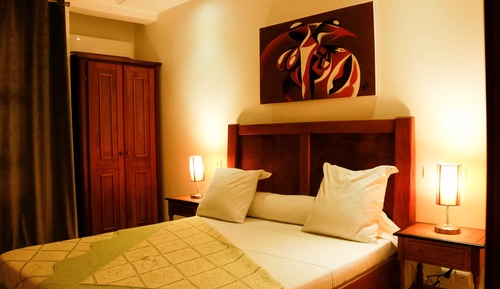 Deluxe Apartment