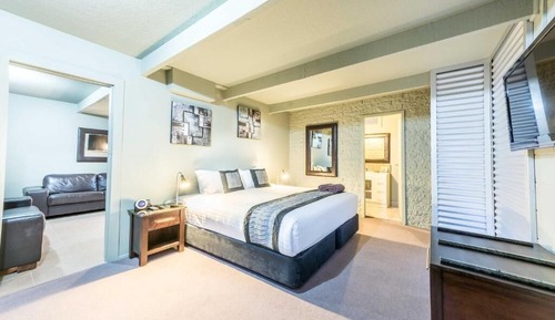 One Bedroom Apartment