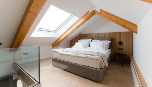 Panoramic Room