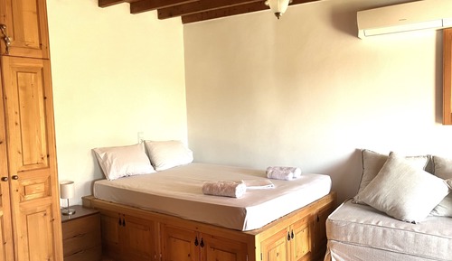 Studio, Sea View, Garden Area