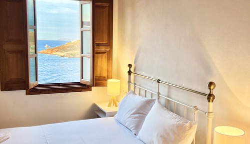 Studio Suite, Sea View, Corner