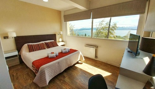 Panoramic Apartment, Lake View, Tower