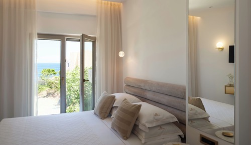 Family Two Bedroom Suite with Sea View