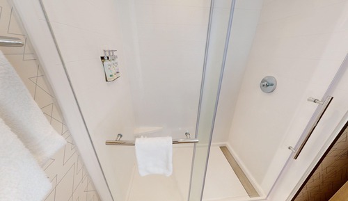 Suite, 1 King Bed, Accessible (Communications)
