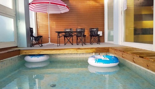 Room (Pool Villa A)