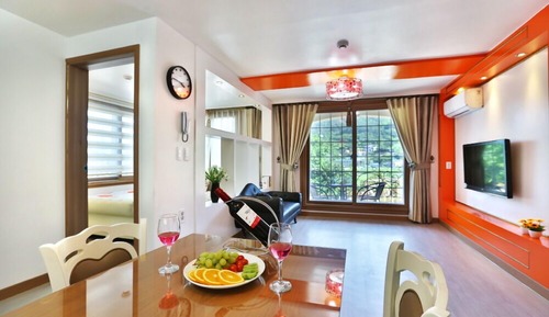 Room (Monaco)