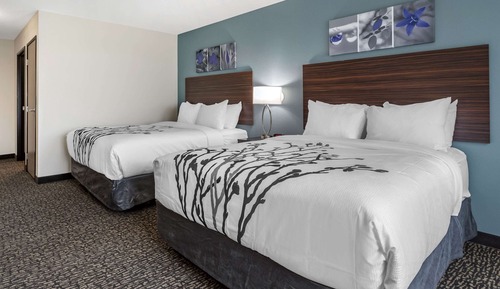 Standard Room, 2 Queen Beds, Non Smoking