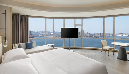 Premium King Room