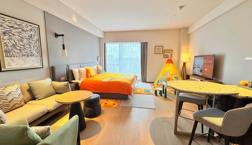 Family Room, 1 King Bed