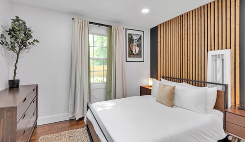 Signature House, 2 Bedrooms, Kitchen, Courtyard View