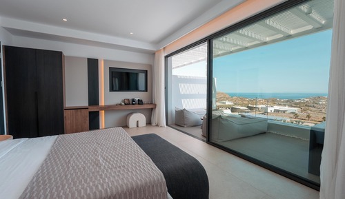 Junior Suite Sea View with Hot Tub