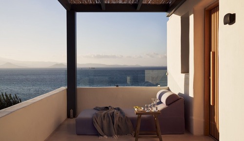 Luxury Seaside Villa