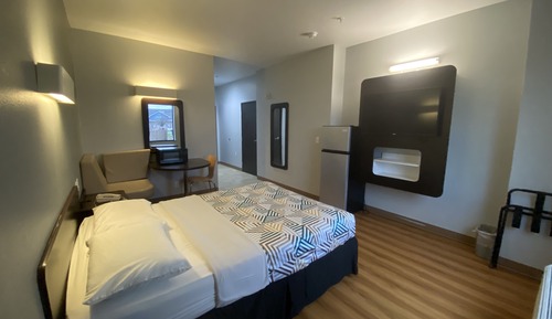 Standard Room, 1 Queen Bed, Non Smoking