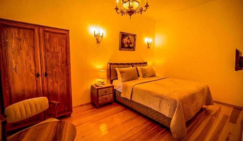 Toscana Room, Garden & Pool View