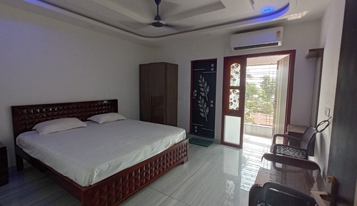 Executive Room