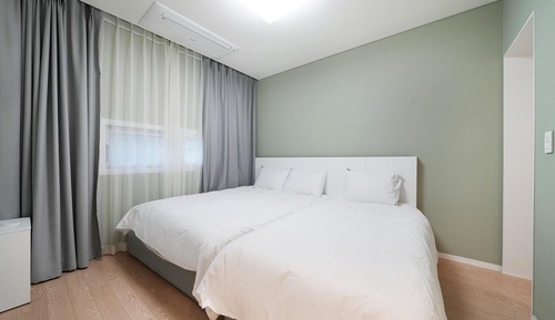 Basic Room, 2 Bedrooms (TREE2)