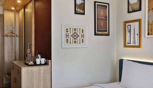 Superior Room, 1 King Bed